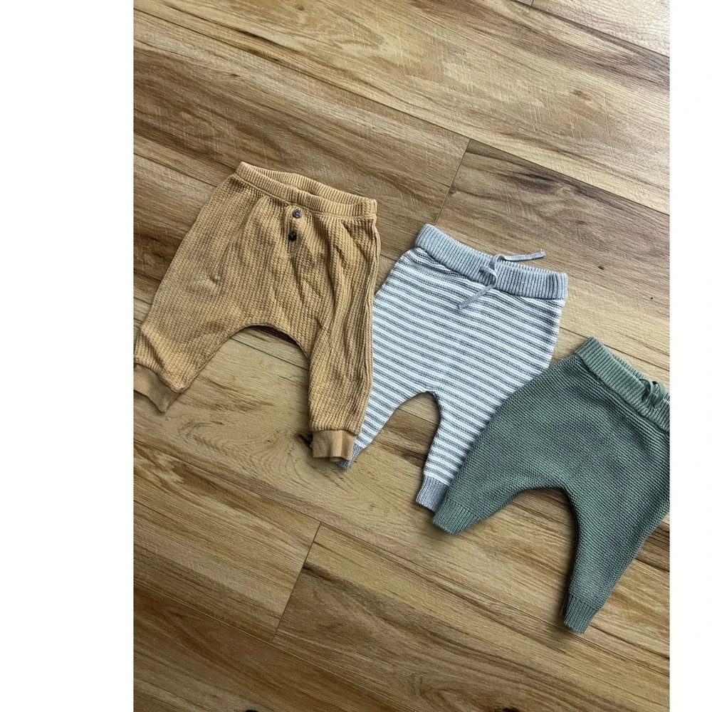 Old Navy & Carter's Knit Pants Bundle Baby 6-12M Modern Waffle & Striped 3pk
